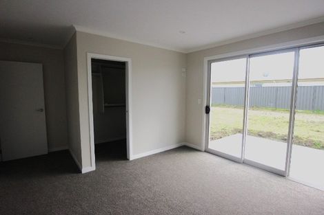 Photo of property in 33 Belgrove Drive, Waipukurau, 4200
