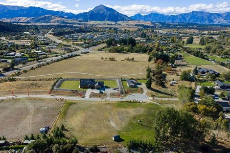 Photo of property in 14 Head Place, Albert Town, 9382