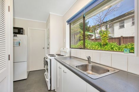Photo of property in 2 Harold Grove, Stokes Valley, Lower Hutt, 5019