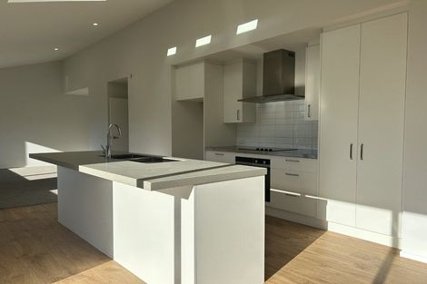 Photo of property in 10 Friesian Close, Jacks Point, 9371