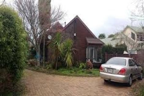 Photo of property in 23 Kensington Place, Fairfield, Hamilton, 3214