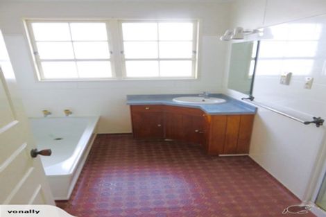 Photo of property in 91 Bridge Street, Bulls, 4818