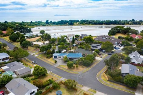 Photo of property in 12 Pohutukawa Drive, Athenree, Katikati, 3177