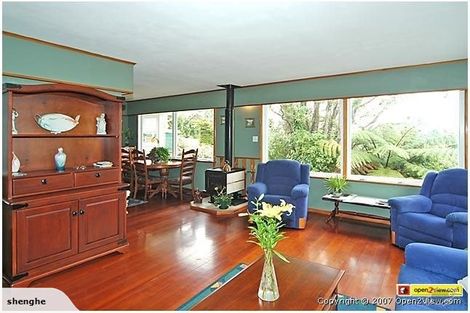 Photo of property in 21 Kitchener Terrace, Johnsonville, Wellington, 6037