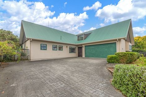 Photo of property in 6 Wanganui Road, Marton, 4710