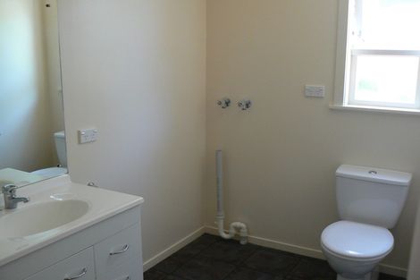 Photo of property in 1/9 Seaton Road, Murrays Bay, Auckland, 0630