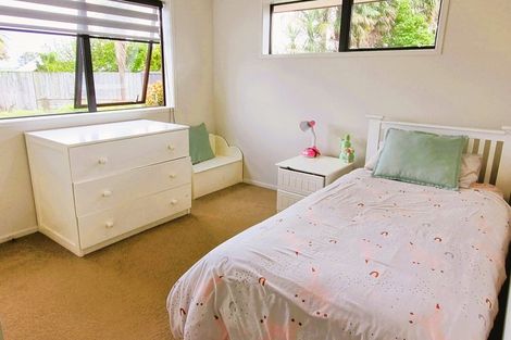 Photo of property in 22 Bridle Way, Omokoroa, 3114