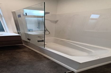 Photo of property in 3 Thomson Street, Lookout Point, Dunedin, 9011