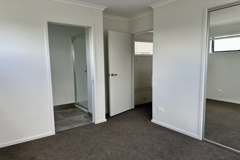 Photo of property in 1090a Great North Road, Point Chevalier, Auckland, 1022