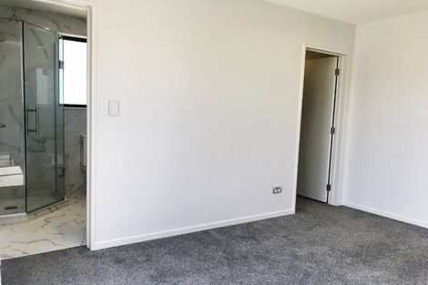 Photo of property in 3c Glennandrew Drive, Half Moon Bay, Auckland, 2012