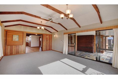 Photo of property in 95 Momorangi Crescent, Redwood, Christchurch, 8051