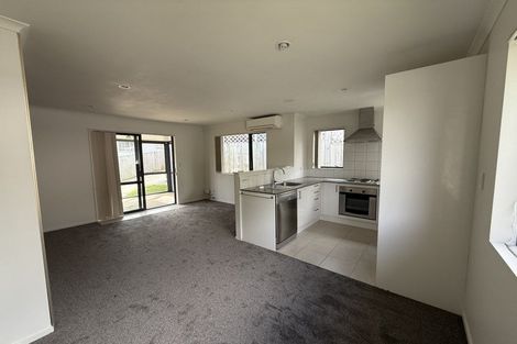 Photo of property in 54a7a Powrie Street, Glenfield, Auckland, 0629