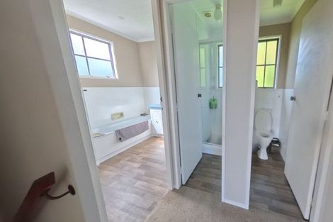 Photo of property in 35 Waitawa Place, Lynmore, Rotorua, 3010