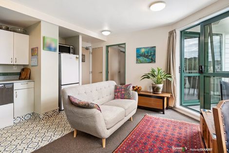 Photo of property in Palm Grove Apartments, 16/13b Palm Grove, Berhampore, Wellington, 6023