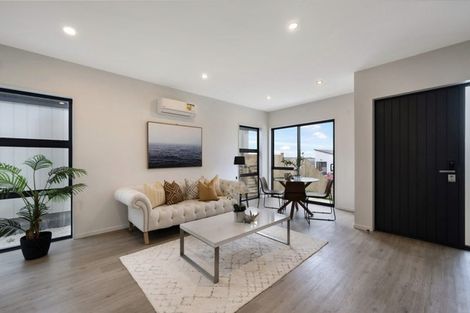 Photo of property in 7 Horokaka Street, Massey, Auckland, 0614
