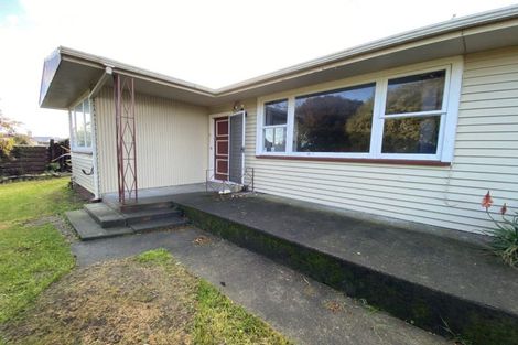 Photo of property in 1 Dampier Avenue, Awapuni, Palmerston North, 4412