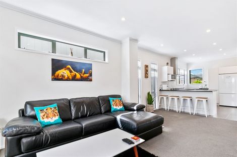 Photo of property in 12a Dida Park Drive, Kumeu, 0810