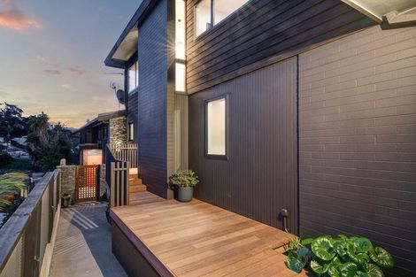 Photo of property in 2/1 Omana Road, Milford, Auckland, 0620