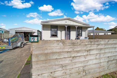 Photo of property in 70 Ketemarae Road, Normanby, Hawera, 4614