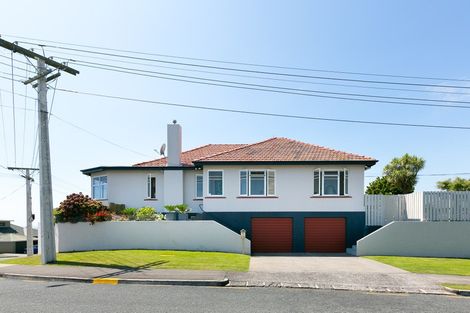 Photo of property in 23 Lismore Street, Strandon, New Plymouth, 4312