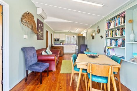 Photo of property in 10 Hall Road, Pataua North, Whangarei, 0175