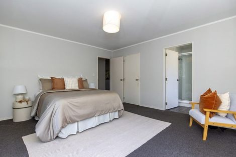 Photo of property in 131 Renown Road, Raumati South, Paraparaumu, 5032