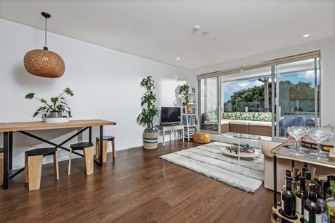 Photo of property in 201/25 Bute Road, Browns Bay, Auckland, 0630