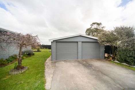 Photo of property in 14 Bendigo Street, Cloverlea, Palmerston North, 4412