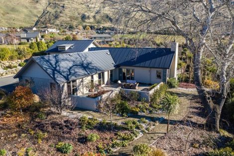 Photo of property in 5 Hollyhock Lane, Wanaka, 9305