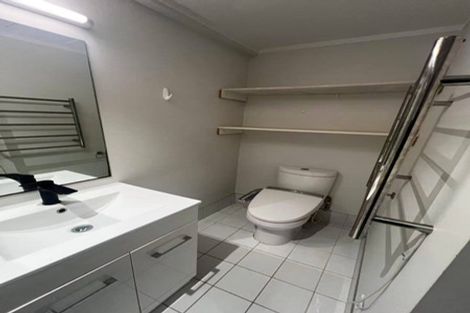 Photo of property in 17a/30 Westward Ho, Glen Eden, Auckland, 0602