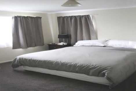 Photo of property in 337 Swanson Road, Ranui, Auckland, 0612