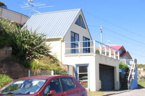 Photo of property in 20 Carlisle Street, Island Bay, Wellington, 6023