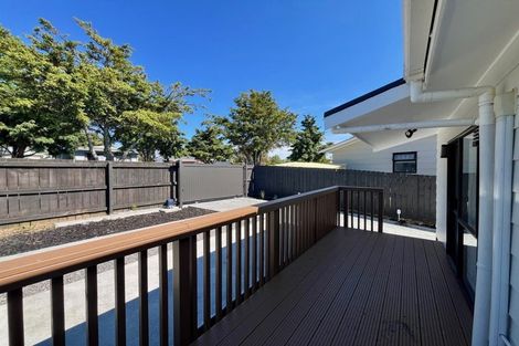 Photo of property in 14 Riserra Drive, Ranui, Auckland, 0612