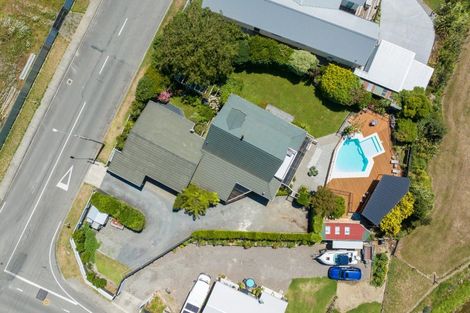 Photo of property in 1 Beach Road, Waikawa, Picton, 7220