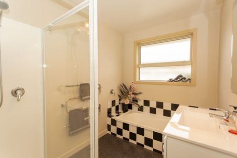 Photo of property in 10 Thomson Street, Tinwald, Ashburton, 7700