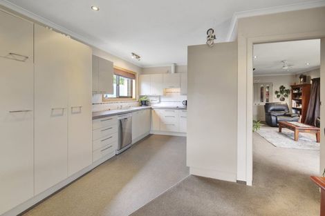 Photo of property in 4 Strachan Place, Rangiora, 7400