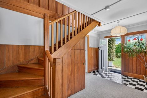 Photo of property in 23 Cameron Road, Bluff Hill, Napier, 4110