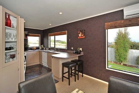 Photo of property in 75 Parnell Heights, Kelvin Grove, Palmerston North, 4414