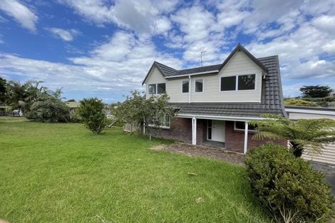 Photo of property in 106 Lincoln Park Avenue, Massey, Auckland, 0614