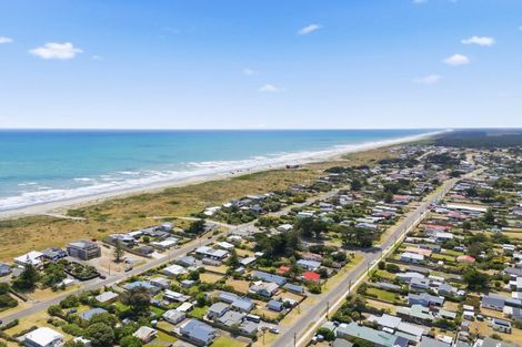Photo of property in 7 Takitimu Street, Waitarere Beach, Levin, 5510