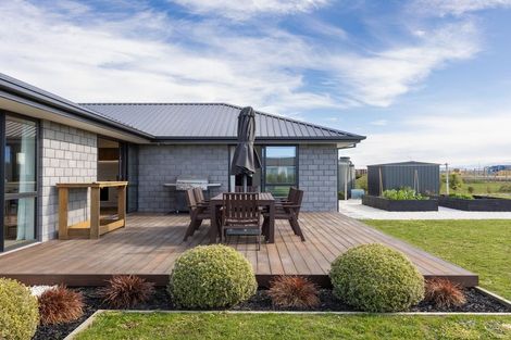 Photo of property in 32 Summers Road, Darfield, 7571