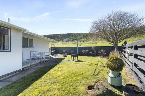 Photo of property in 284 High Street, Eltham, 4322