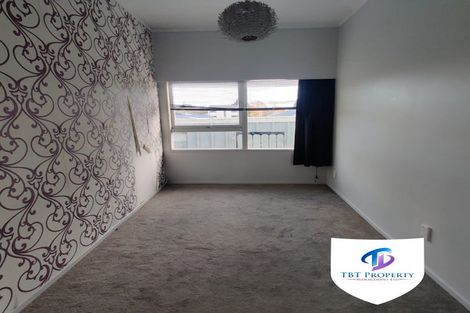 Photo of property in 12a Waiari Road, Conifer Grove, Takanini, 2112