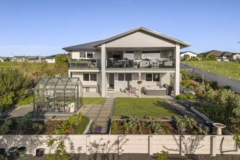 Photo of property in 177 Penetaka Heights, Pyes Pa, Tauranga, 3112