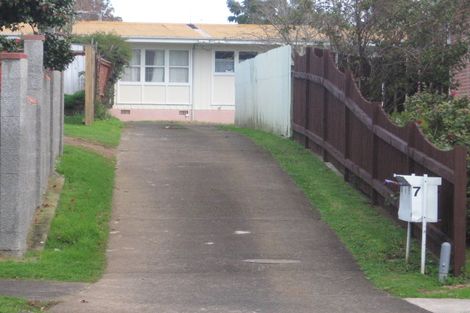 Photo of property in 7 Sutton Crescent, Papatoetoe, Auckland, 2025