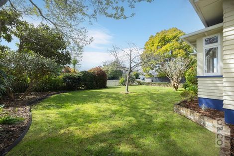 Photo of property in 6 Albert Street, Riverhead, 0820