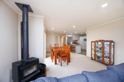 Photo of property in 10 Ouse Street, Rongotea, 4476