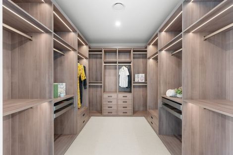 Photo of property in 10 Ferbane Way, Halswell, Christchurch, 8025