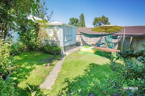 Photo of property in 405 West Coast Road, Glen Eden, Auckland, 0602