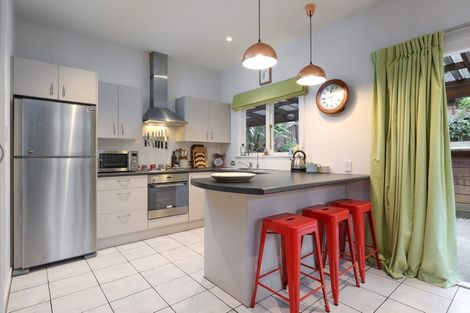 Photo of property in 8 Renwick Place, Nelson South, Nelson, 7010